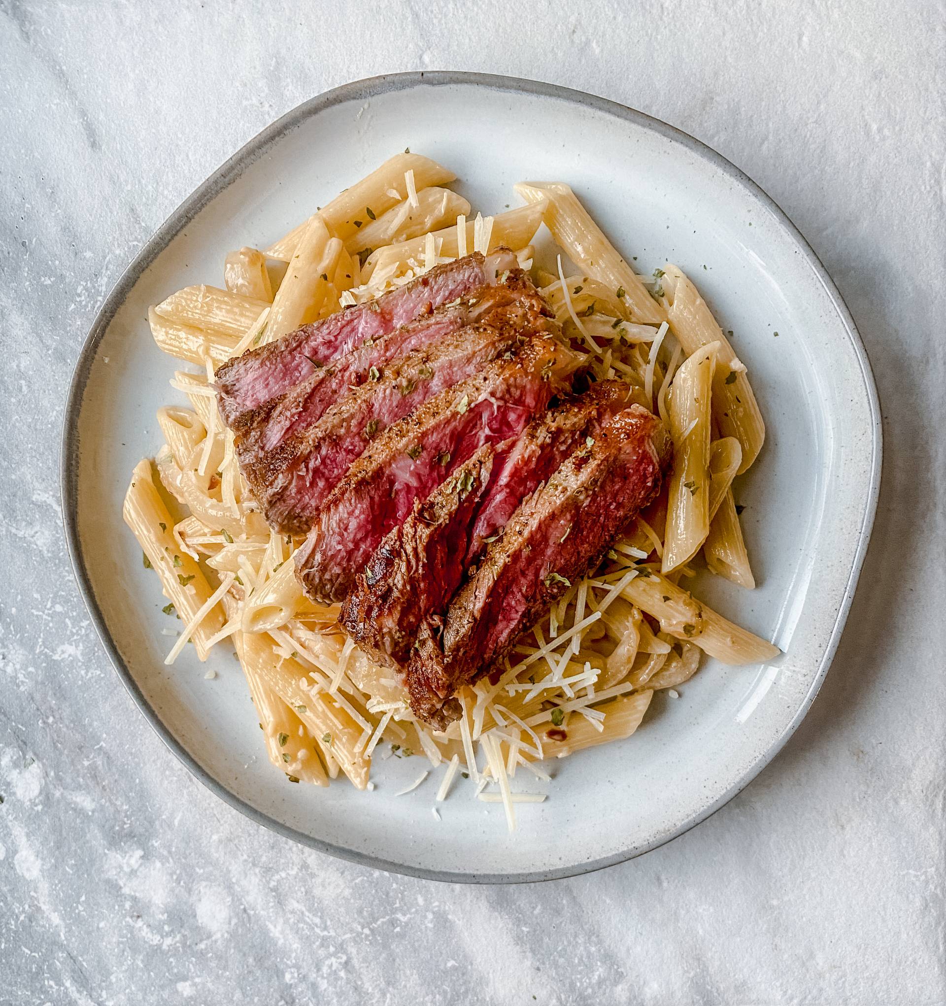 Garlic Parmesan Steak Pasta